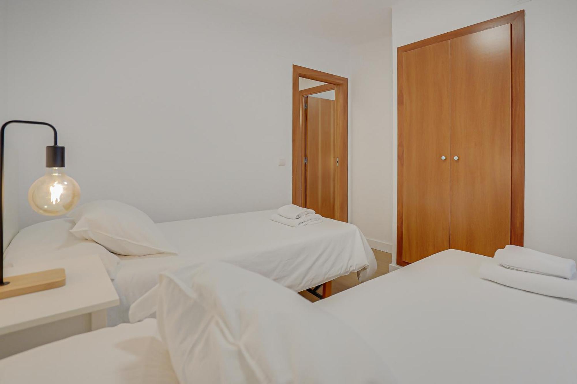 Hostal Y Apartamento Moli De Mar Льорет-де-Мар Екстер'єр фото