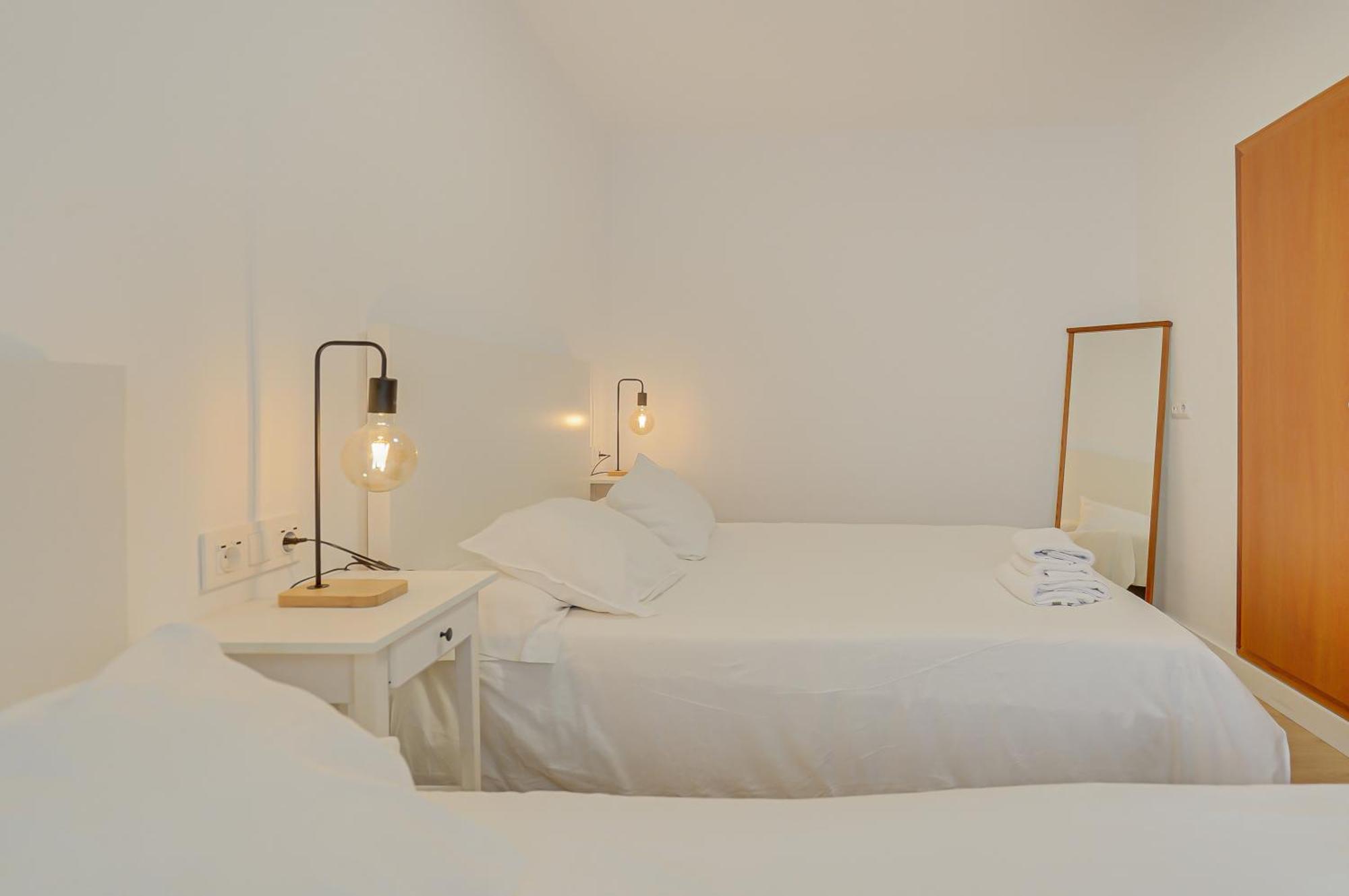 Hostal Y Apartamento Moli De Mar Льорет-де-Мар Екстер'єр фото
